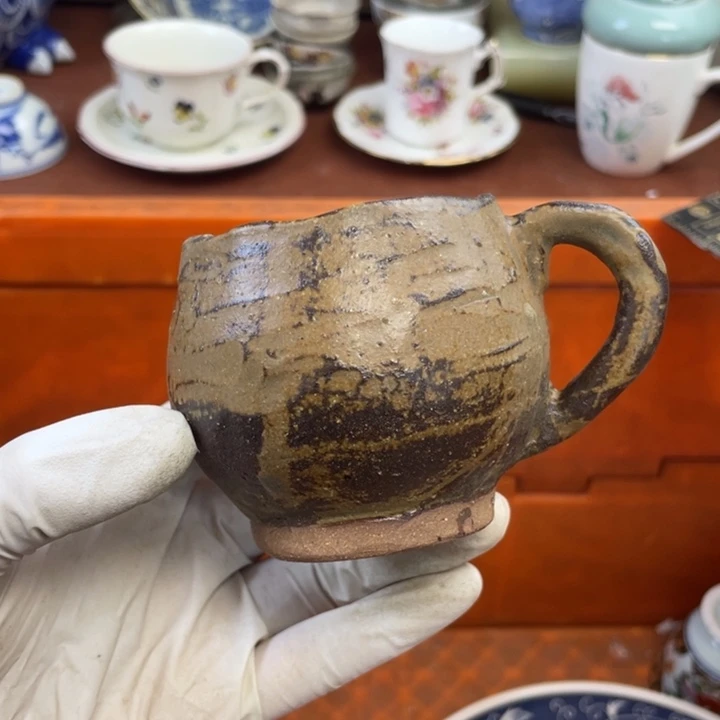 他家瓷器真美…开播了