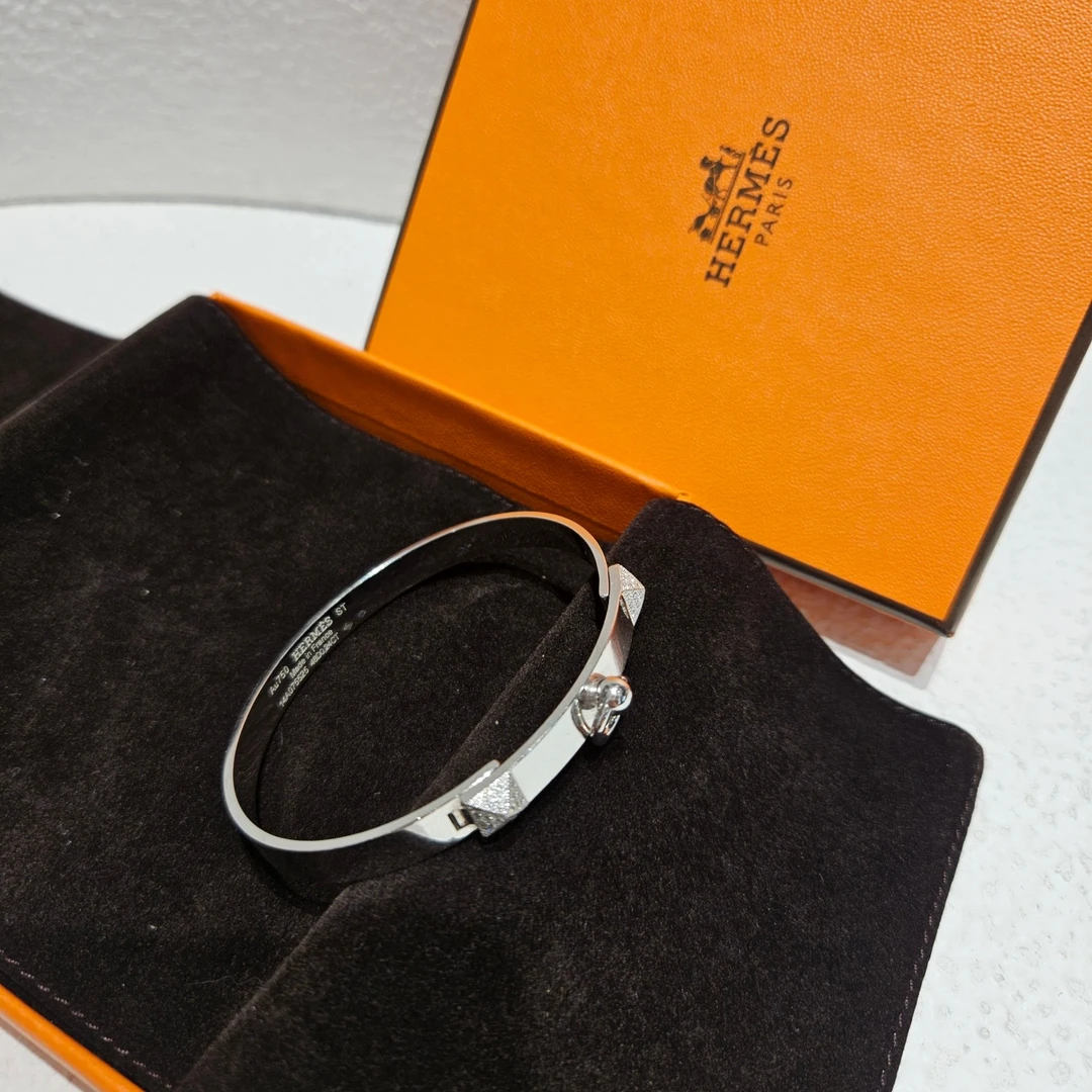 99新 Hermes/爱马仕 7姐专场/ 18K白金CDC镶钻手镯 ST码 定金