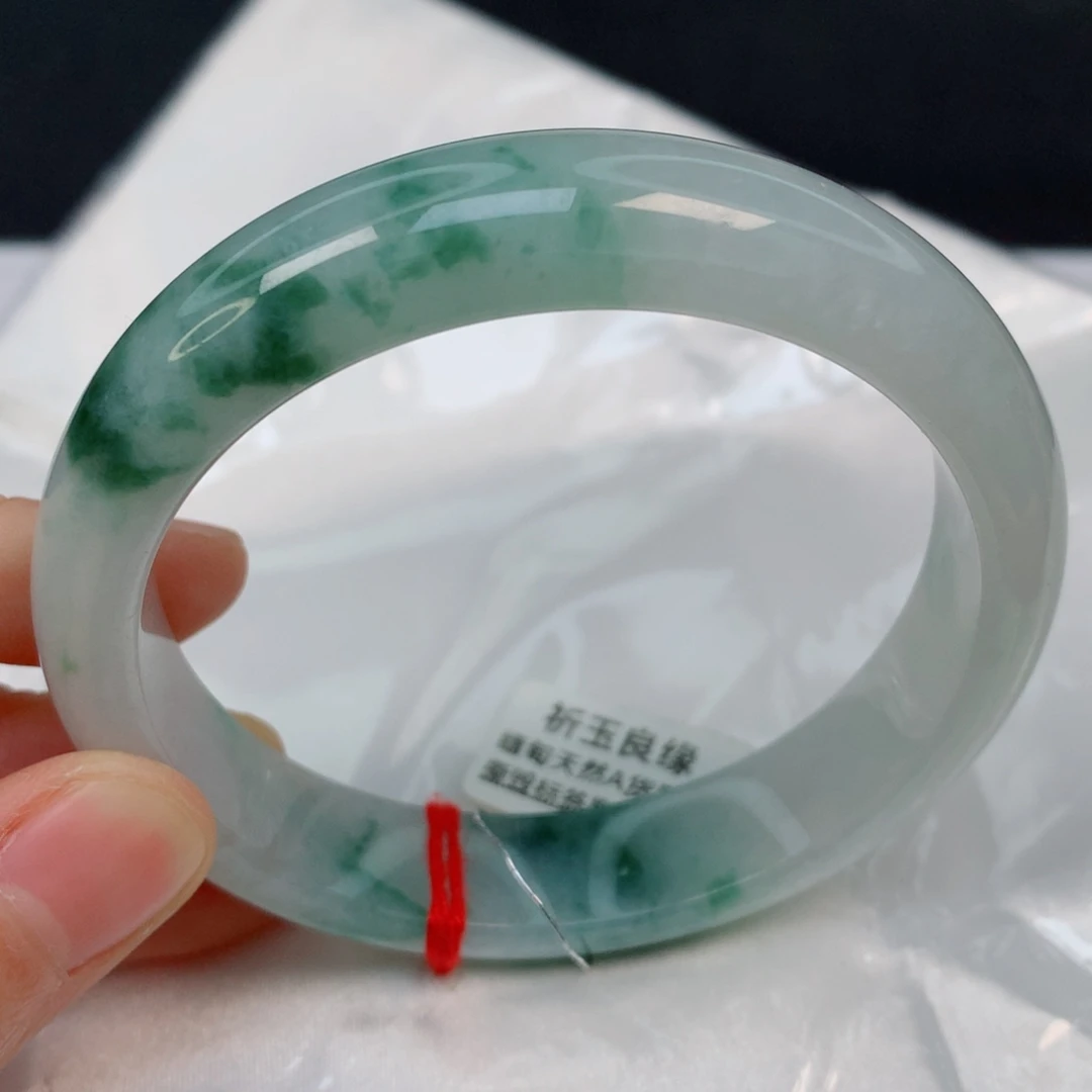 未镶嵌手镯翡翠59.2正圈，细糯白底飘花，版型好，041
