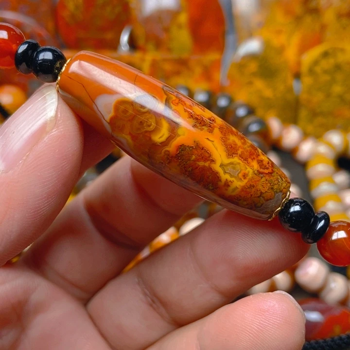 未镶嵌吊坠玛瑙/玉髓菁**茶