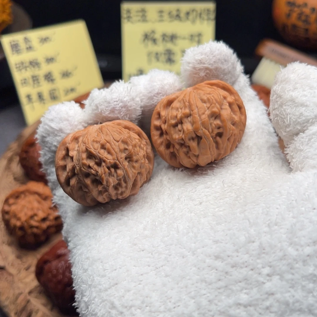 文玩核桃吊坠36 山地磨盘 41