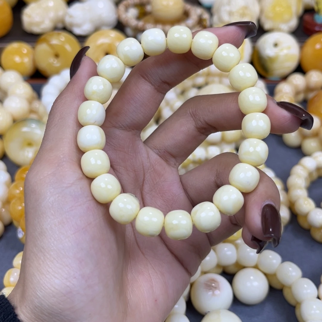 琥珀未镶嵌手串……