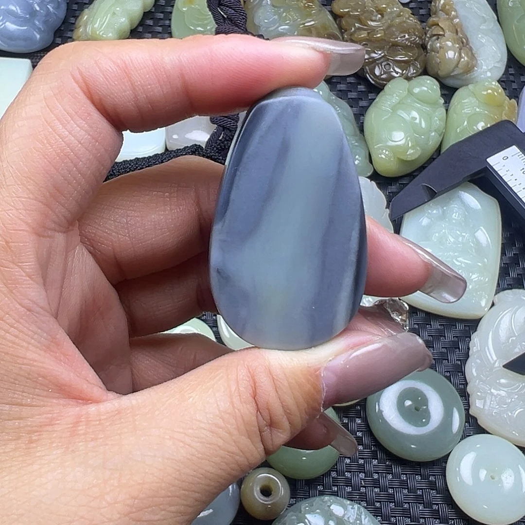 和田玉未镶嵌吊坠(不含链)有棉漏