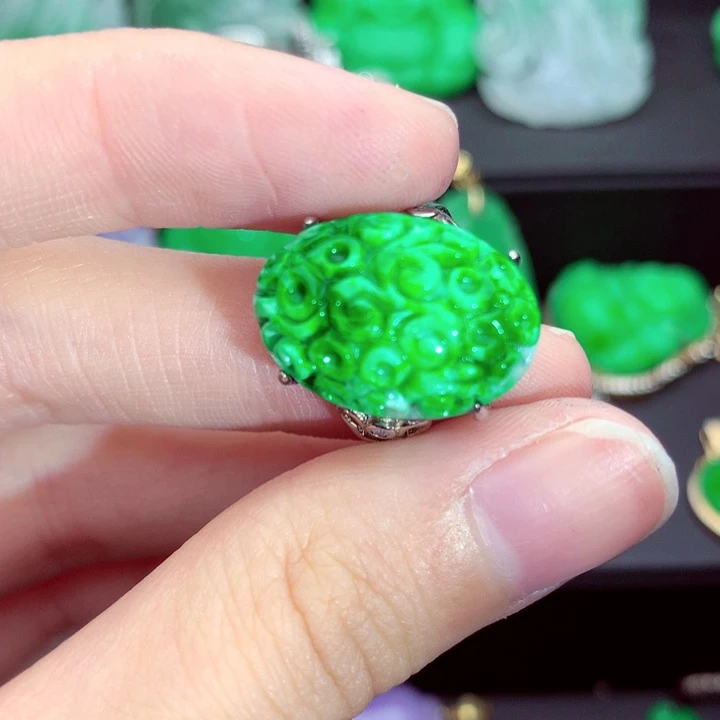 翡翠未镶嵌戒指戒指