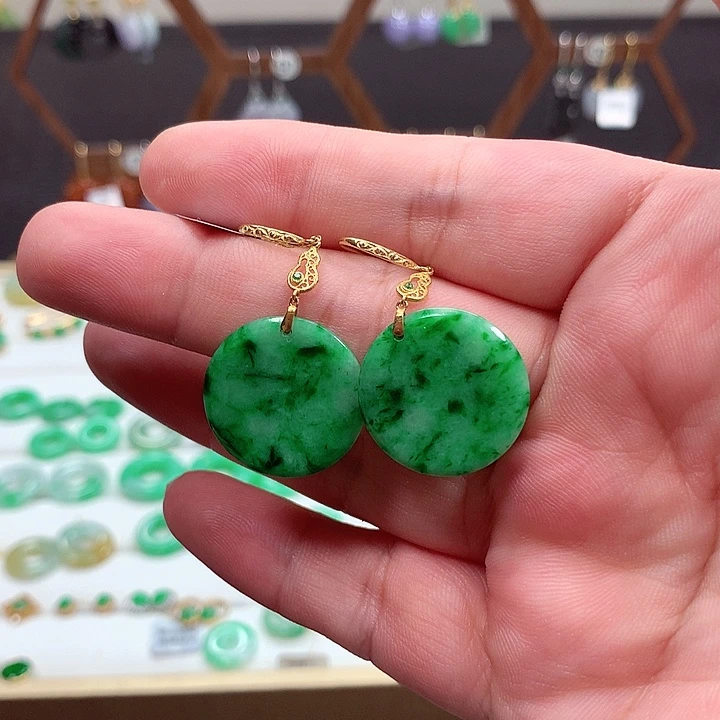 翡翠18K金镶嵌耳饰翡翠