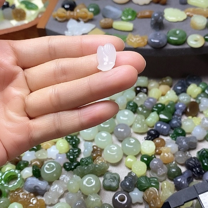 未镶嵌和田玉挂件蝉