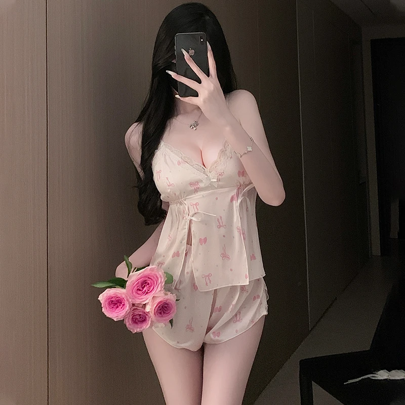 部派【初夏蜜桃】少女日系私房吊带短裤睡衣纯欲夏季缎面冰感睡裙