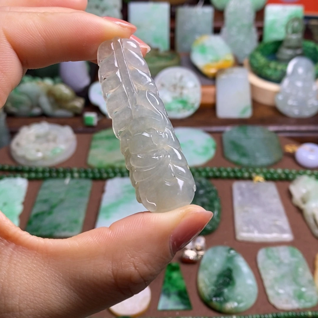 翡翠未镶嵌颈饰11111111111