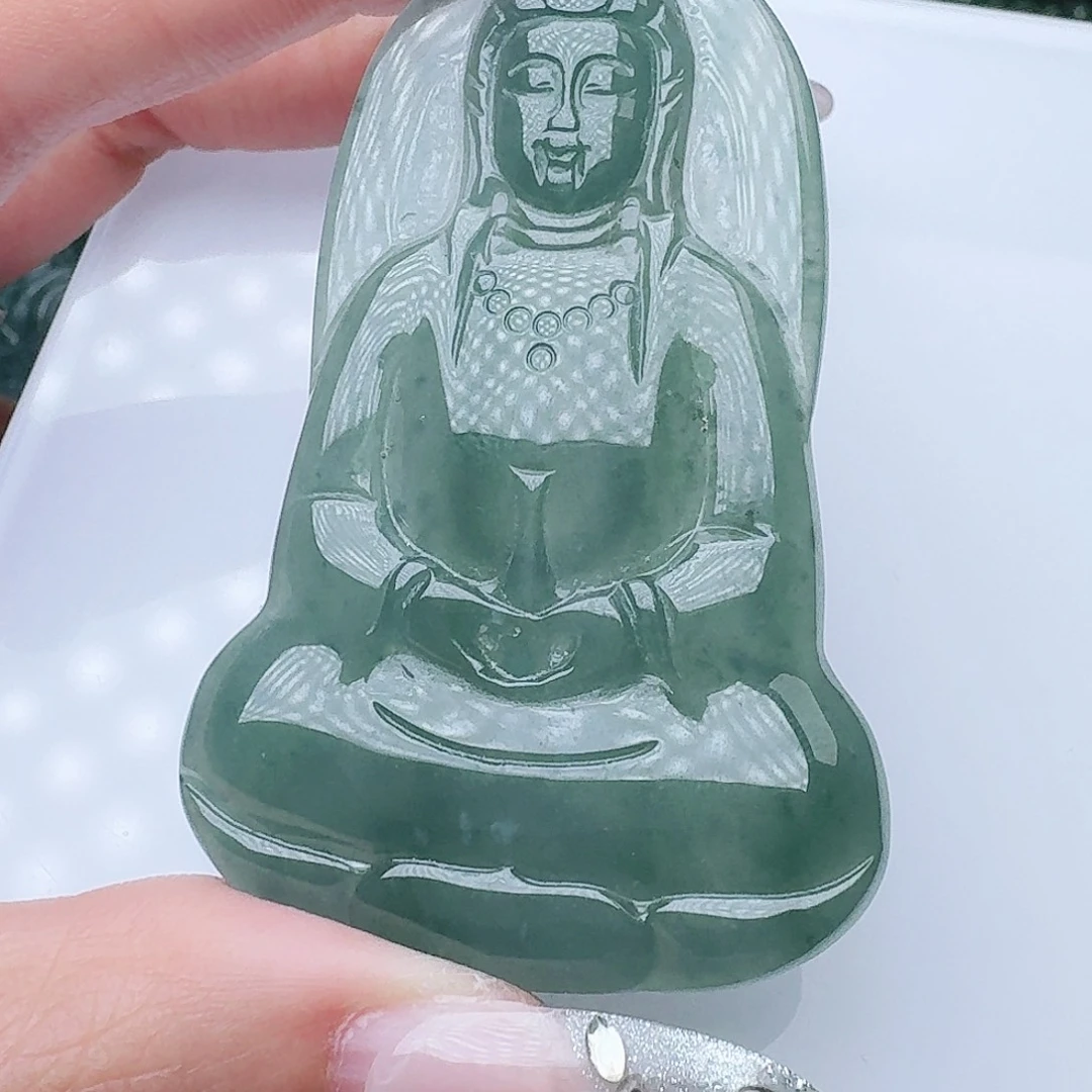 翡翠未镶嵌颈饰11