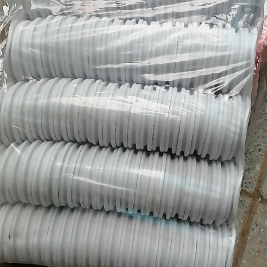 100个白色泡沫线轴