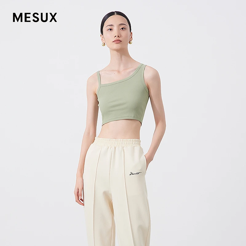 MESUX米岫春新款新型面料玻尿酸斜领露肩吊带背心MKSDA102