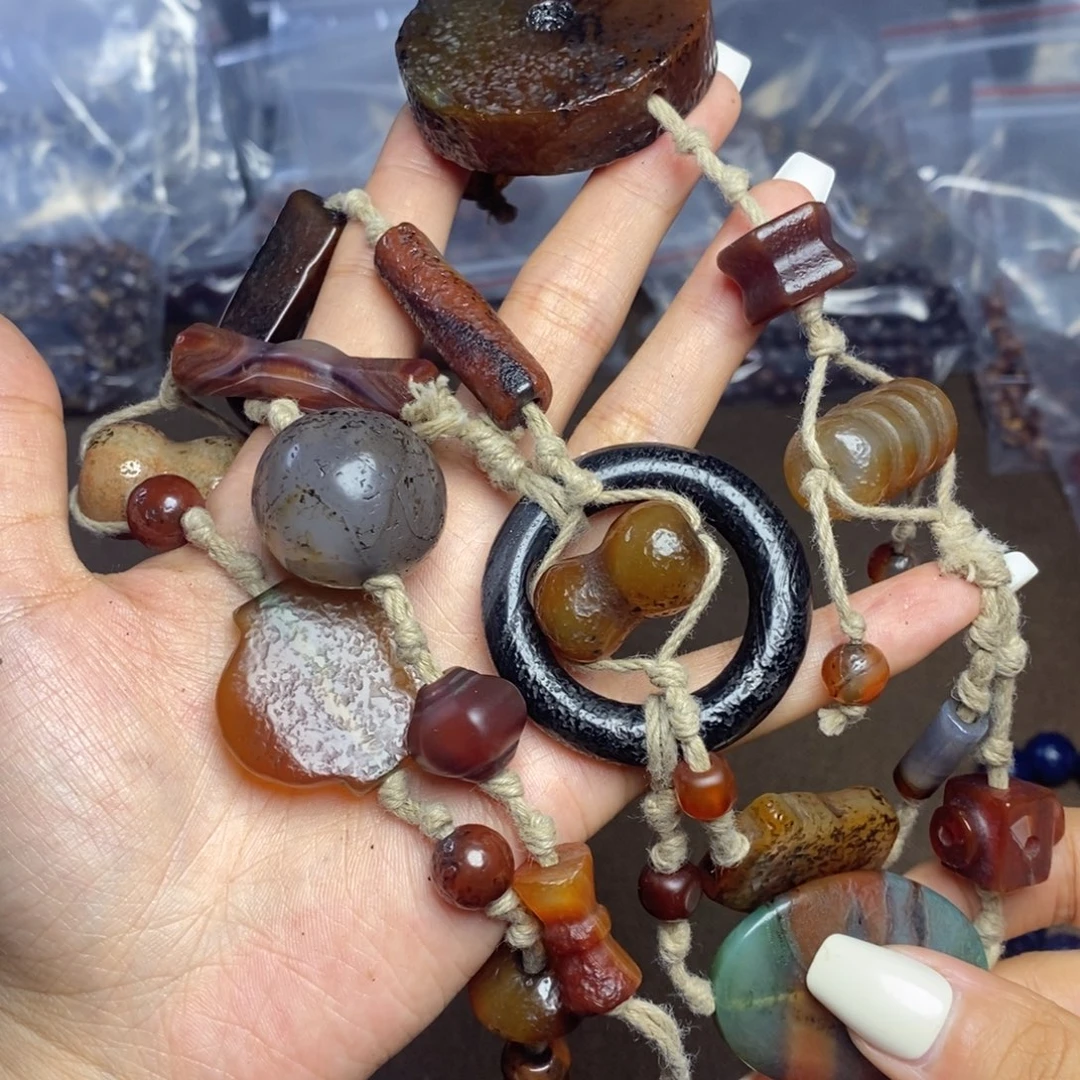 玛瑙/玉髓颈饰未镶嵌