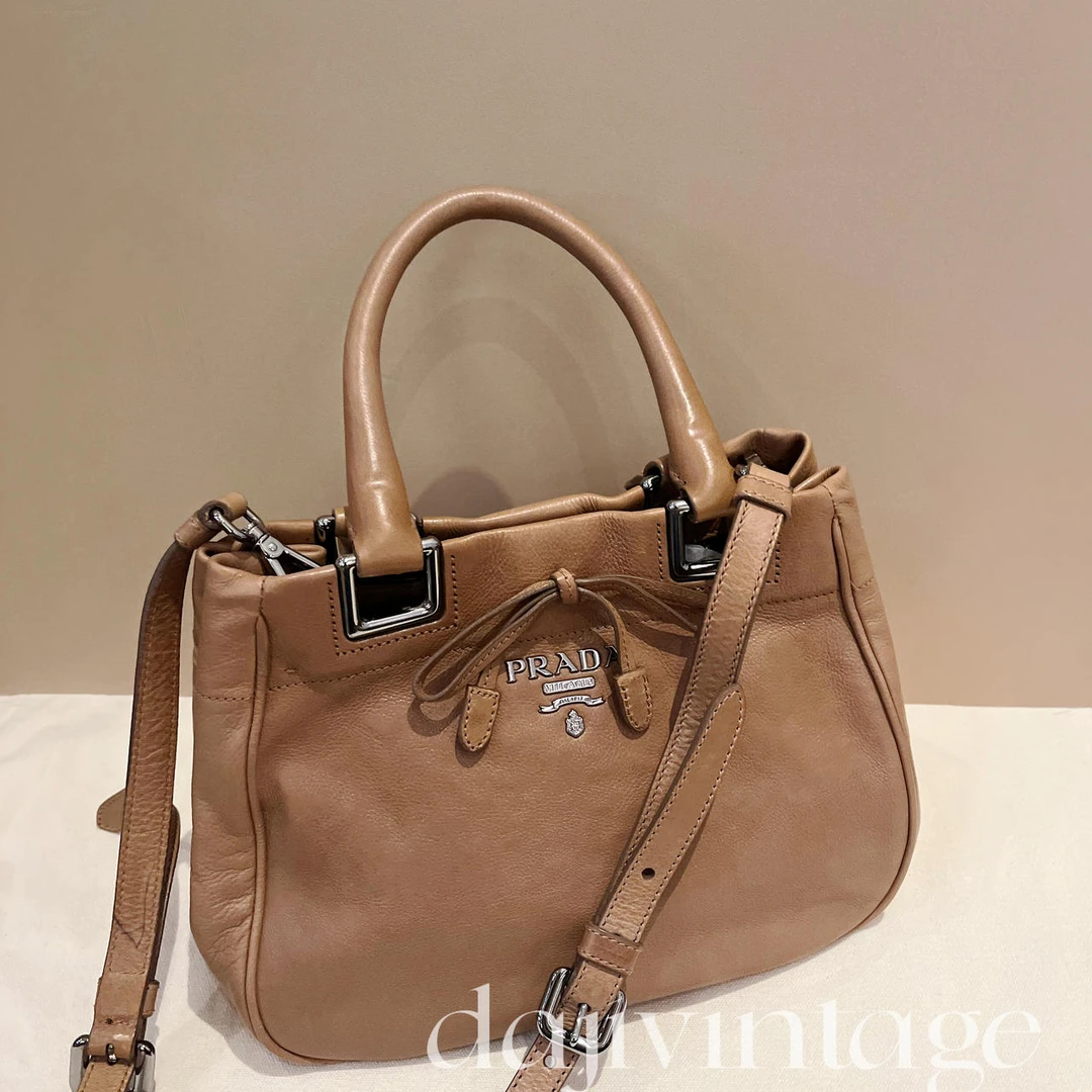 95新 Prada/普拉达 大吉中古/Prada焦糖色手提斜挎包