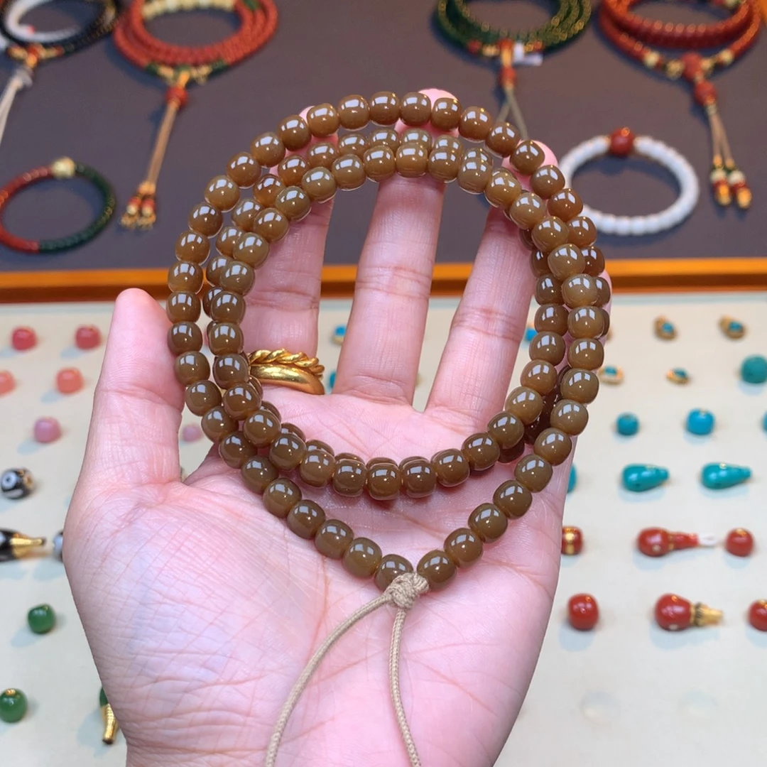 和田玉（糖玉）未镶嵌颈饰