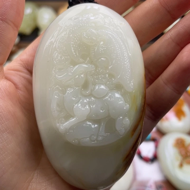 A***痕石材天然古青石手把件