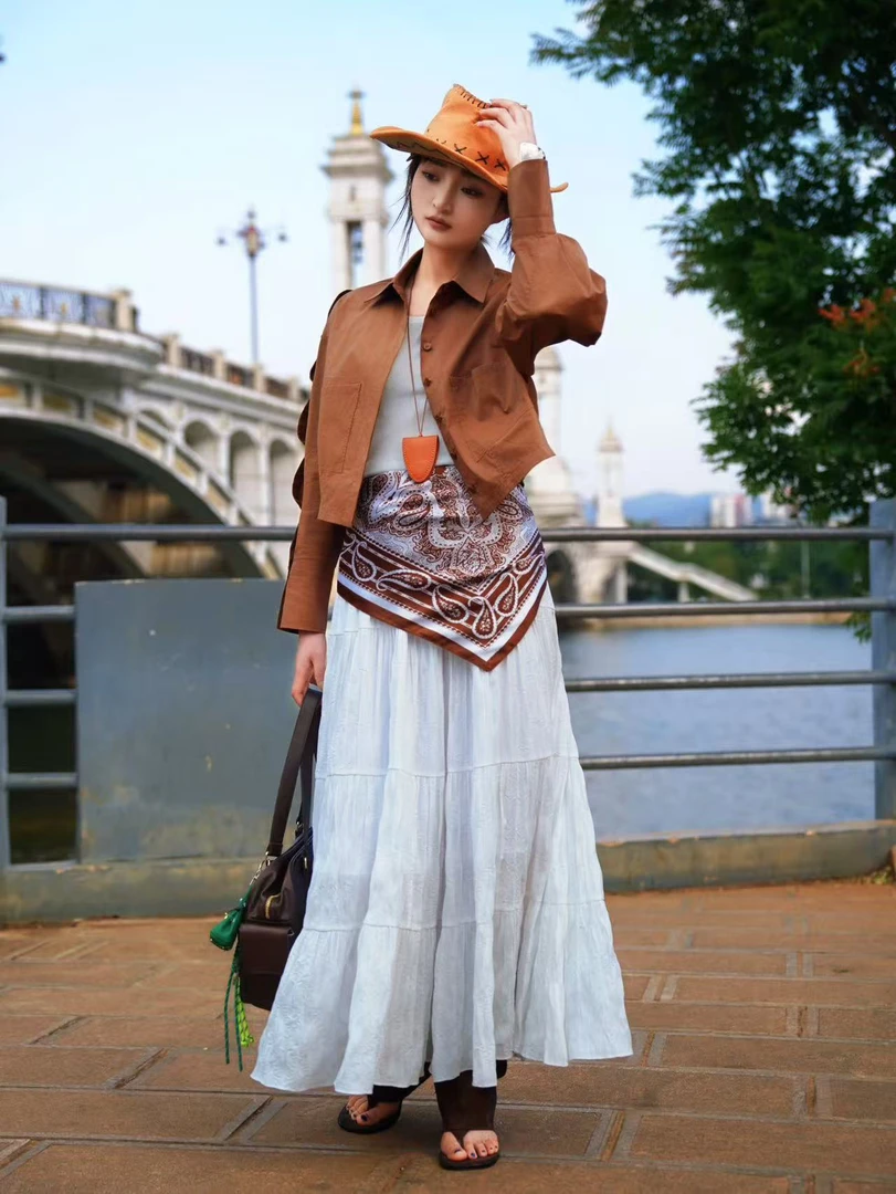 时尚气质白色半身裙