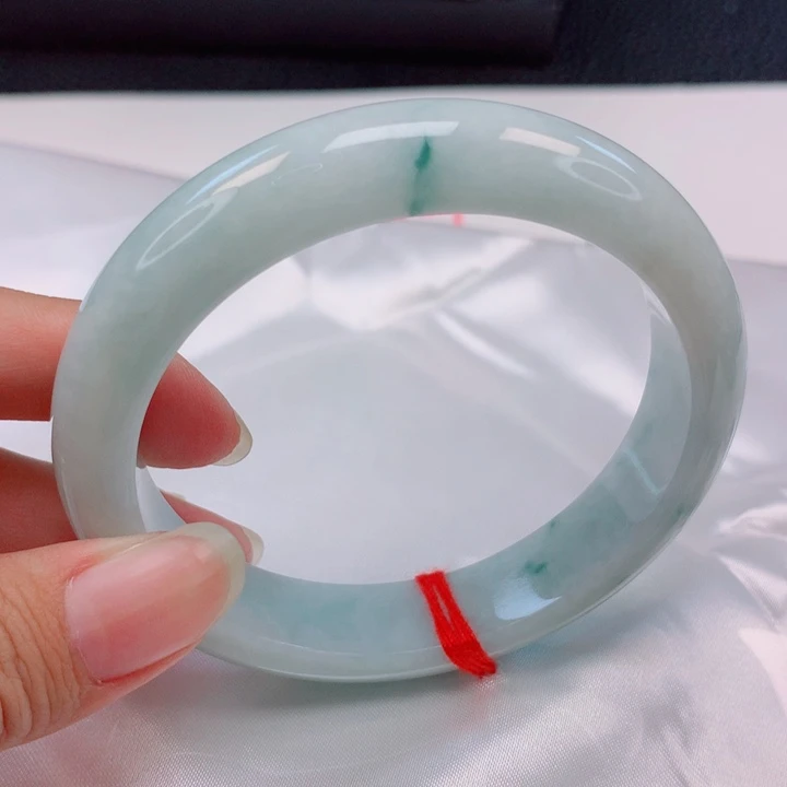 翡翠未镶嵌手镯59圈