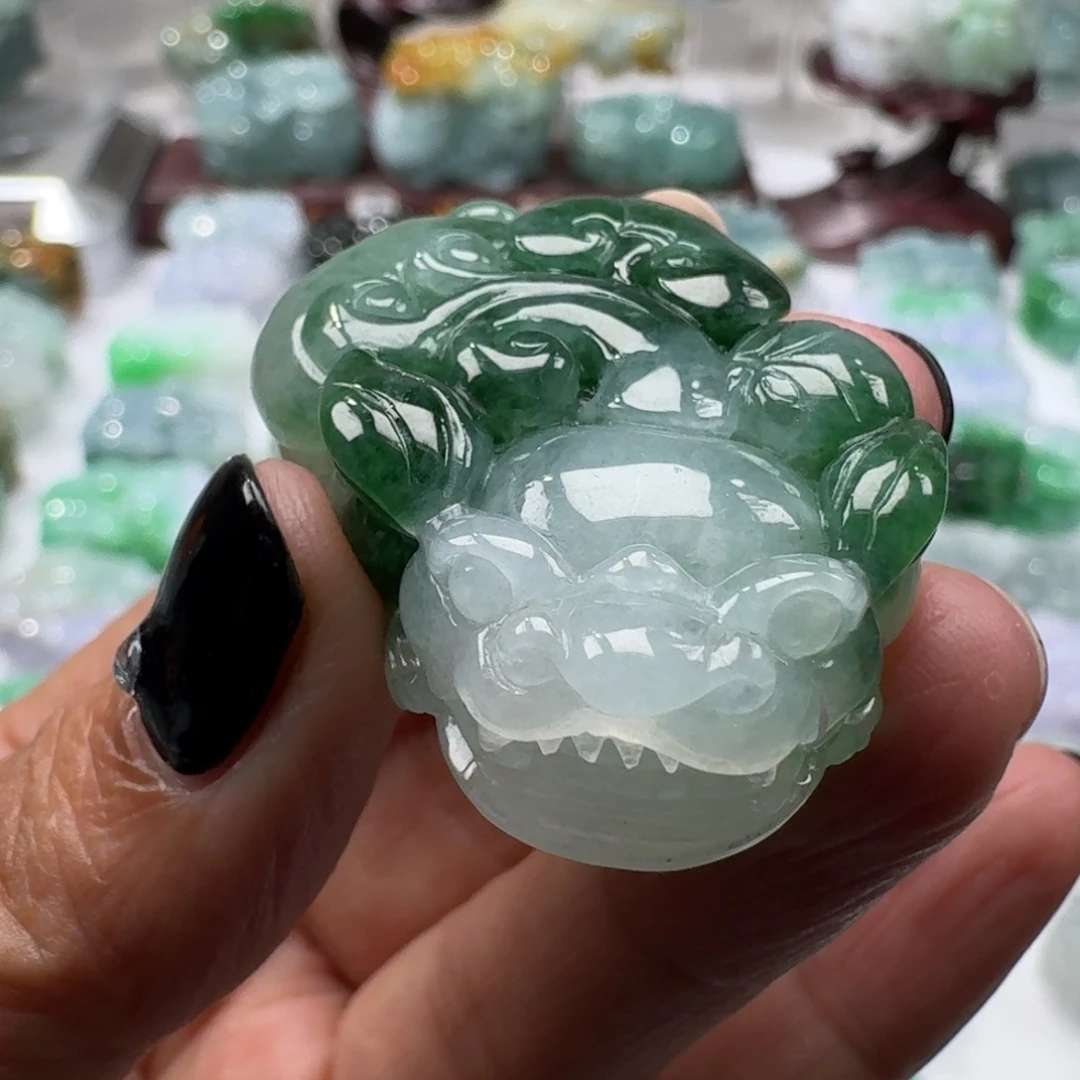 定制翡翠未镶嵌貔貅