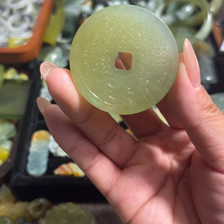 合金蛇纹石玉颈饰
