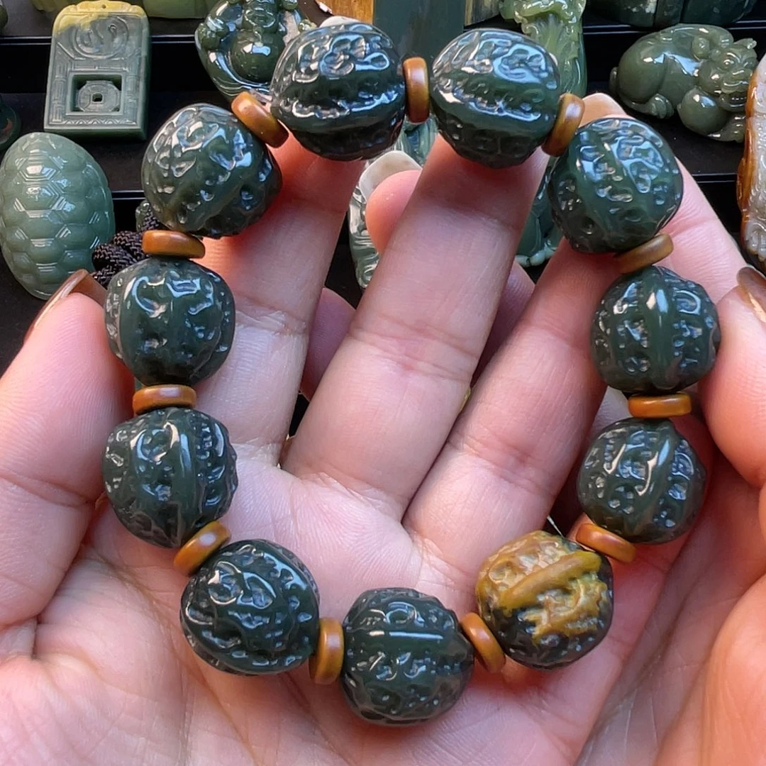 透闪石质玉未镶嵌手链