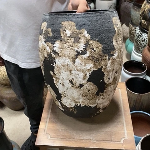 紫砂花盆口22高度33黑白