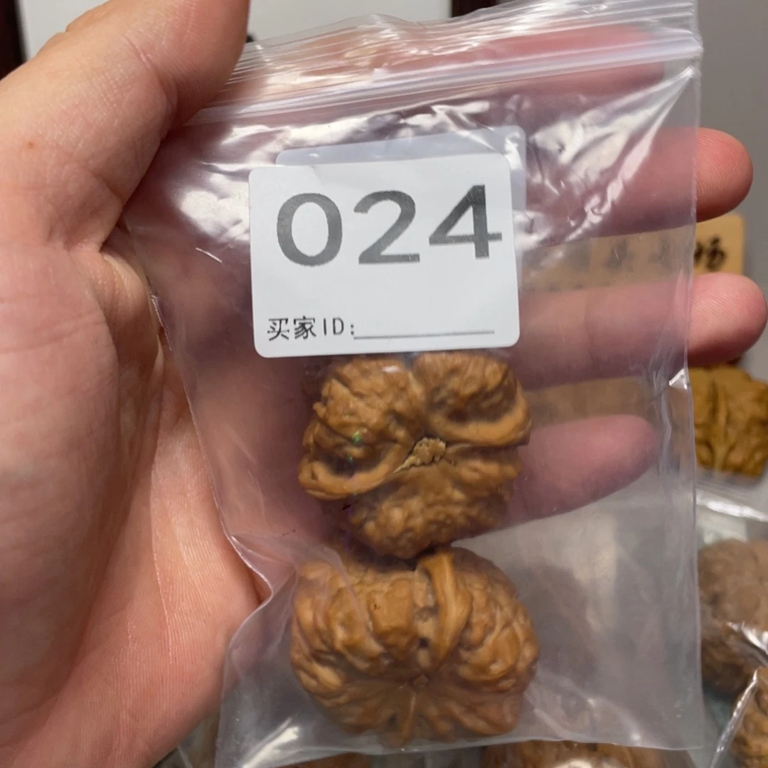 青***木核桃蛤蟆头文玩024
