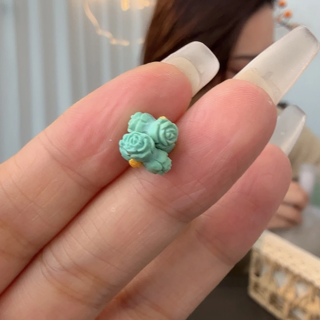 绿松石未镶嵌珠宝奇石