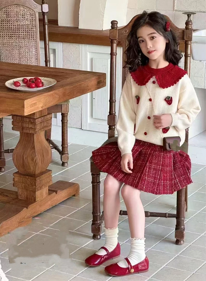 【女款中大童】年装新款 草莓毛衣2件套装110-170尺码