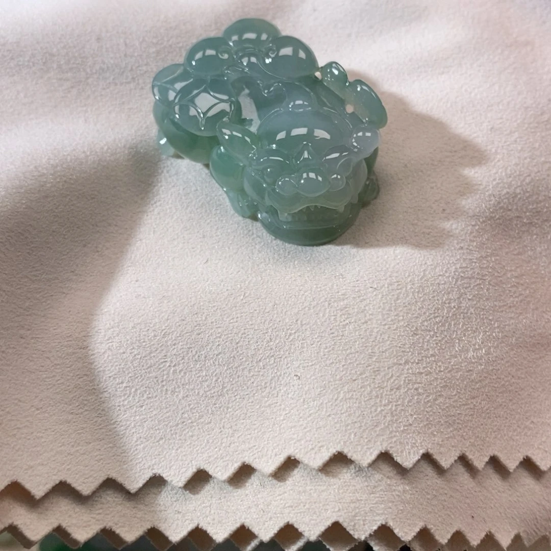 翡翠未镶嵌颈饰天然翡翠吊坠貔貅