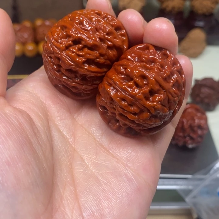 蛋***娃文玩核桃吊坠球白