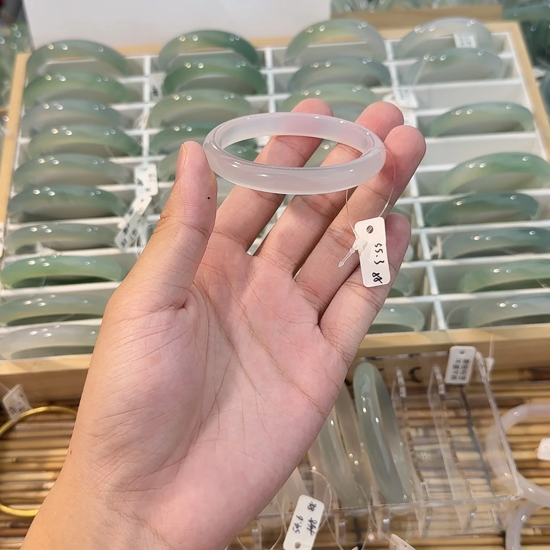 玛瑙/玉髓未镶嵌手镯圈口55.3