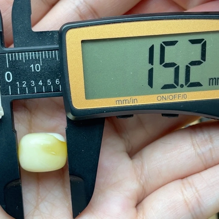 未镶嵌琥珀裸石蜜蜡墩子梦