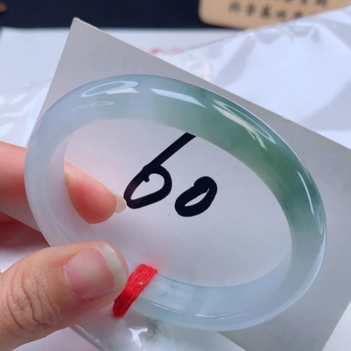 翡翠手镯（贵妃镯）未镶嵌强推