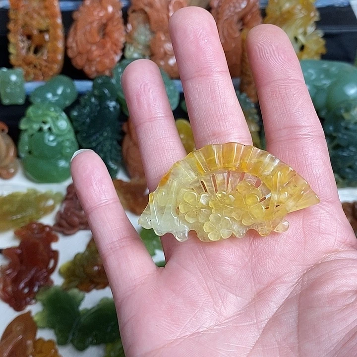 未镶嵌蛇纹石玉颈饰