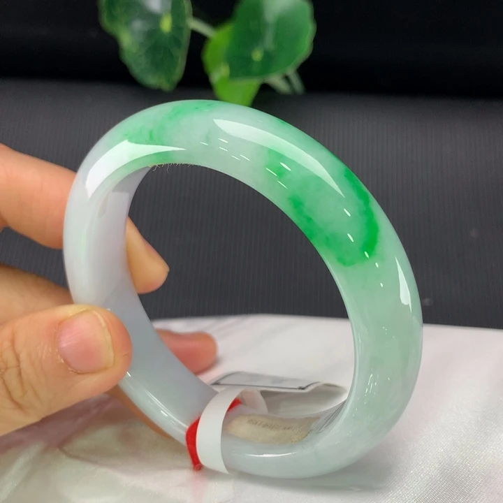 翡翠未镶嵌手镯正圈54