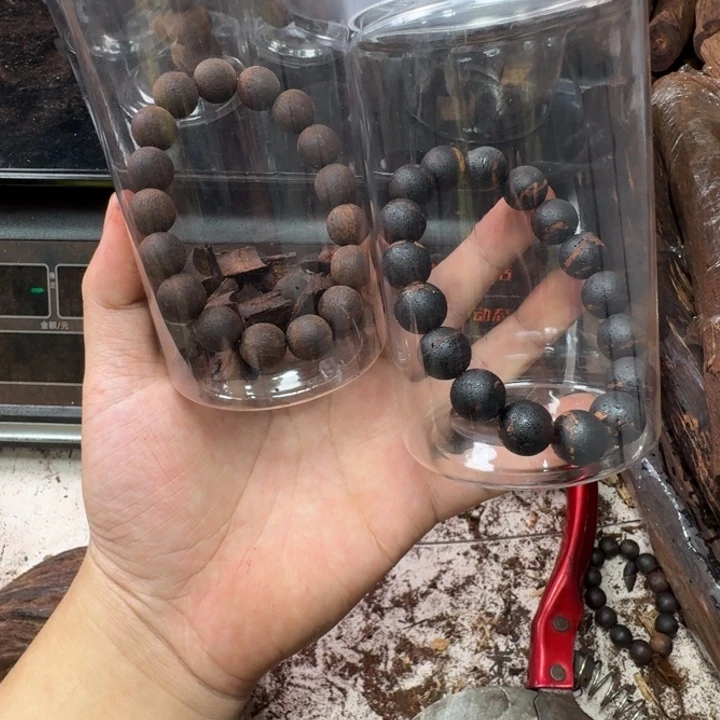 泓***慧降真香无事牌不退不换