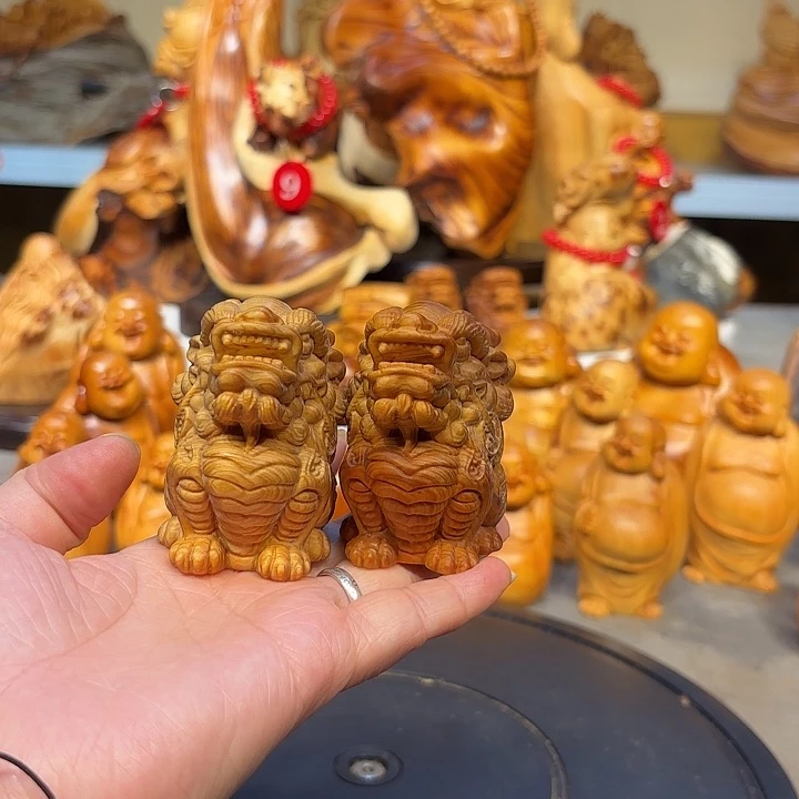 柏木麒麟摆件太行崖柏