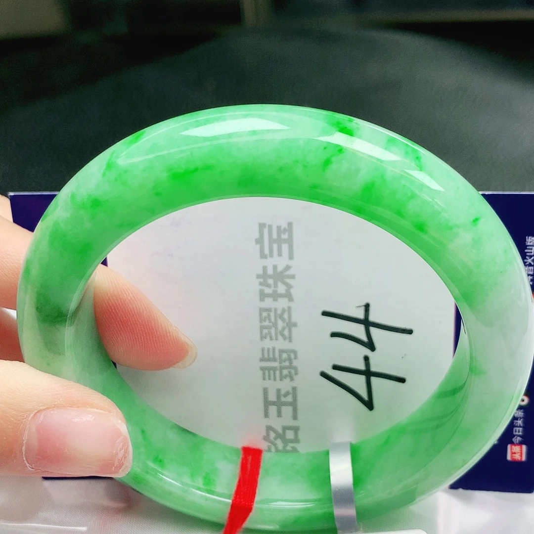 翡翠手镯未镶嵌缅甸天然a货翡翠手镯