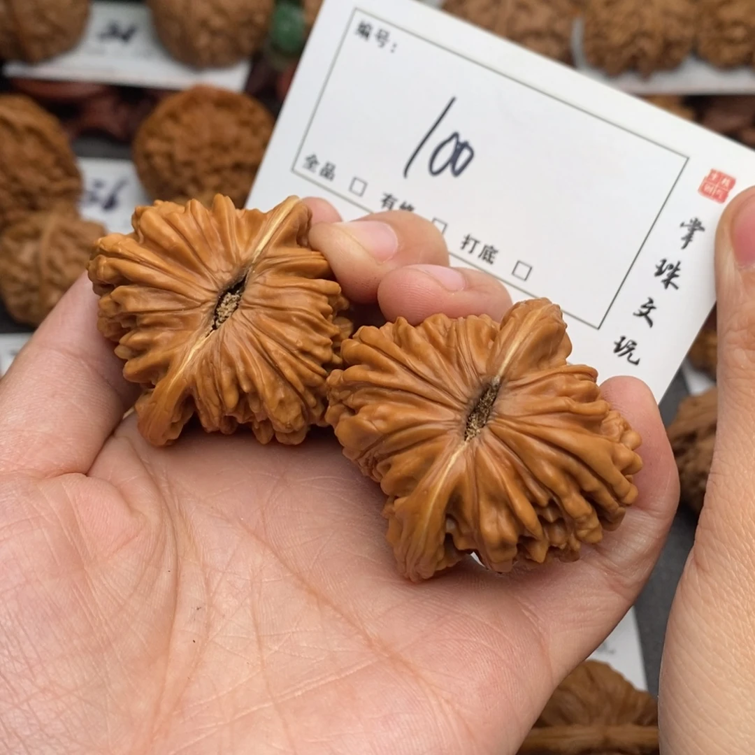 G***y文玩核桃吊坠43楼子100