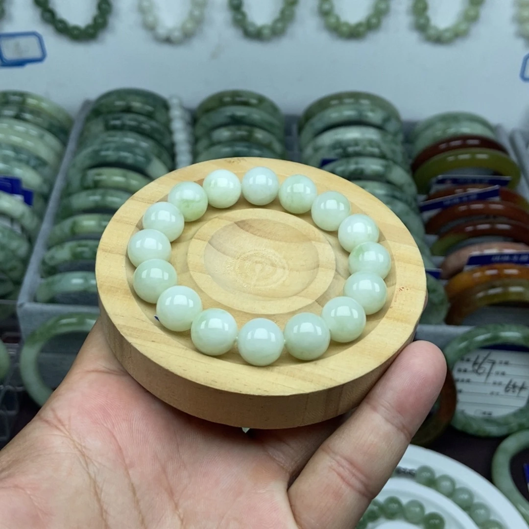 未镶嵌蛇纹石玉手链