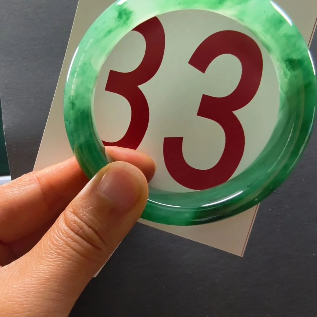 石英质玉（非洲翠）未镶嵌手镯