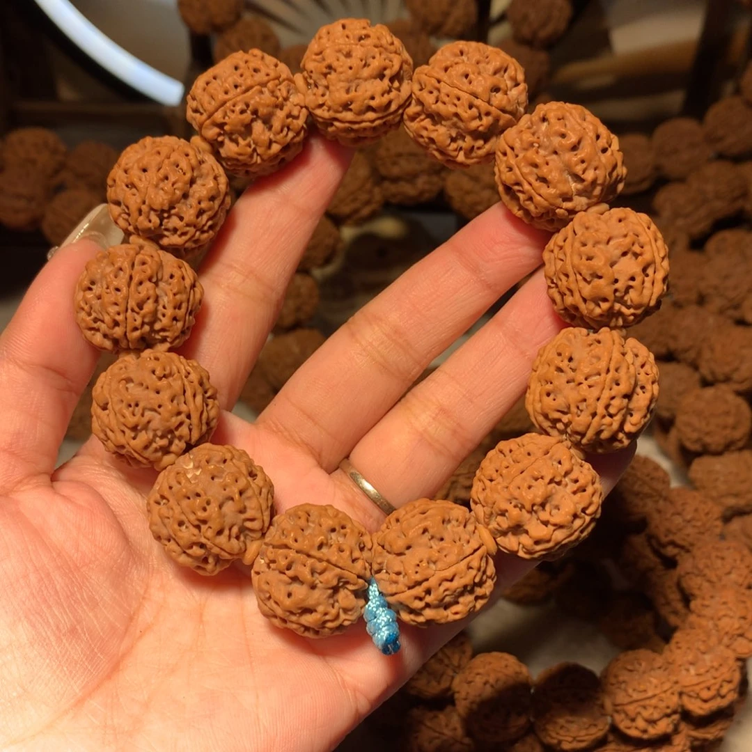 金刚菩提手串青**华1。