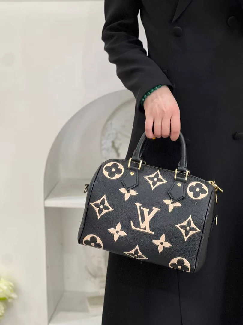99新 LouisVuitton/路易威登 speedy25黑白花/甄选