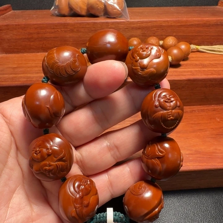 观***山手串橄榄核浮雕弥勒