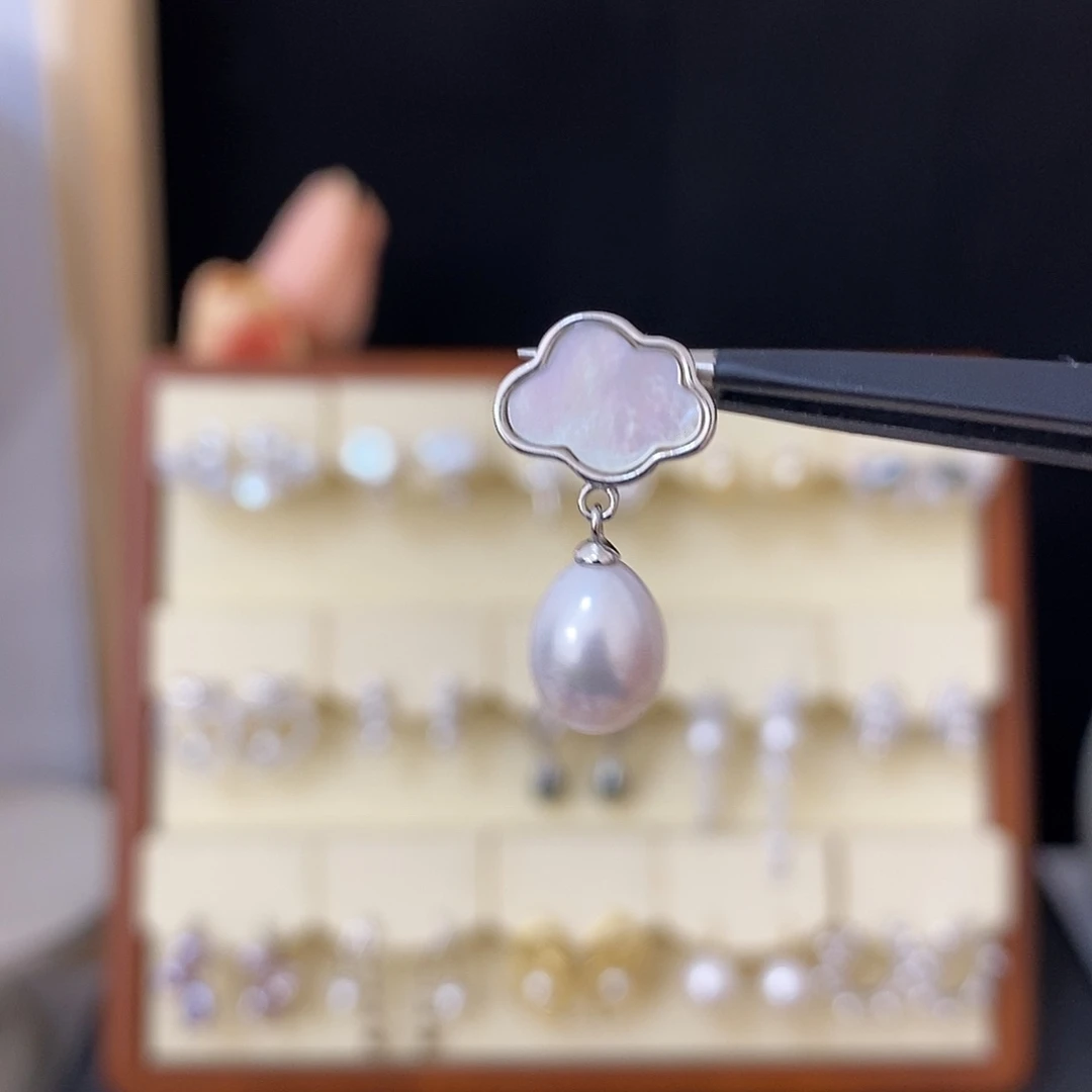 银S925镶嵌淡水珍珠吊坠(不含链)