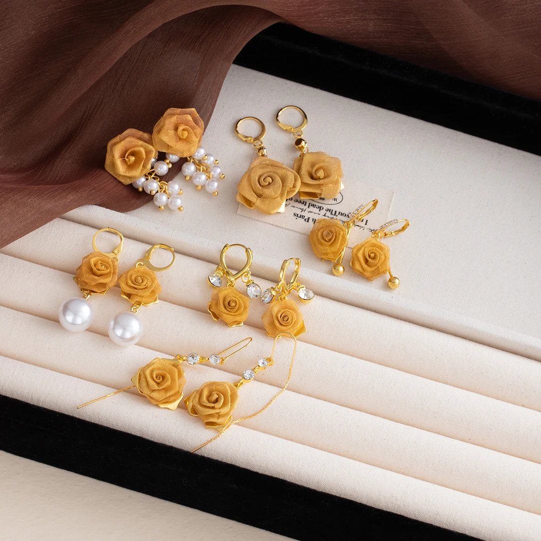 锌合金无非金属耳饰 时尚百搭ins新款耳钉珍珠玫瑰花耳环轻奢气质