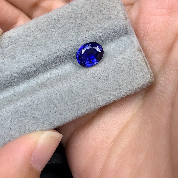 蓝宝石裸石1.83ct皇家蓝蓝宝石吉尔德