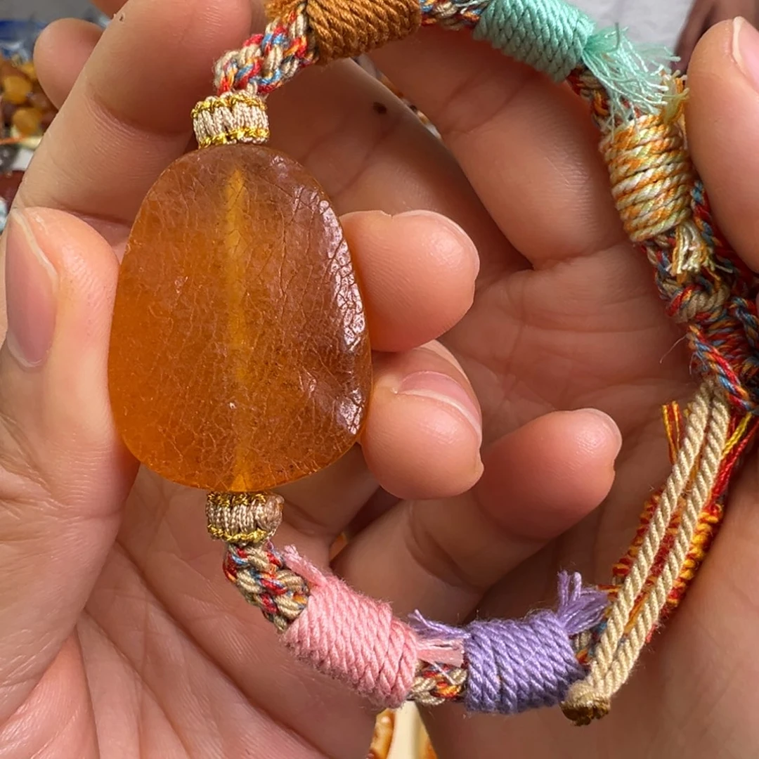 未镶嵌蜜蜡裸石琥珀