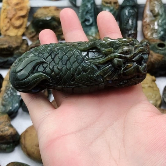 岫岩河磨玉（透闪石质玉）把件未镶嵌