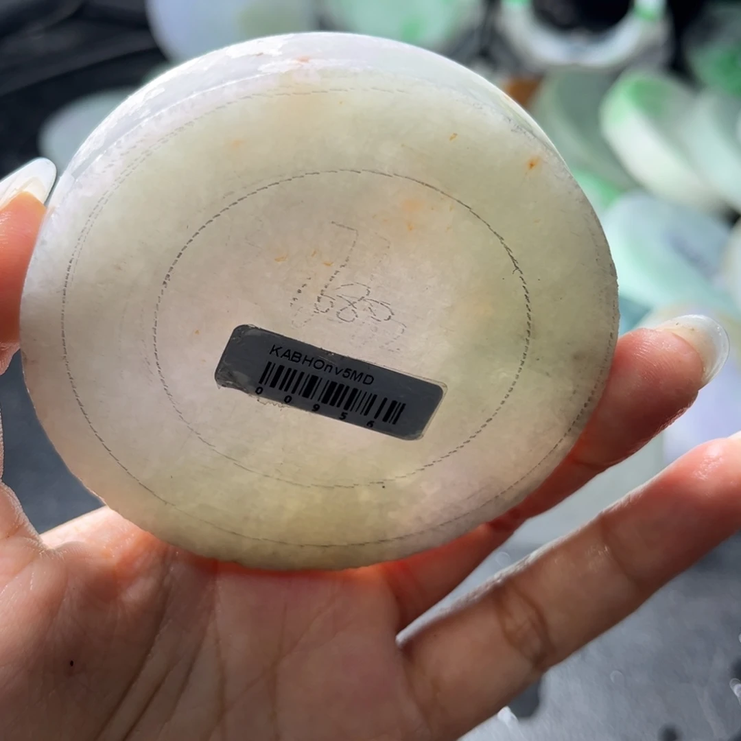 定制翡翠未镶嵌手镯放漏